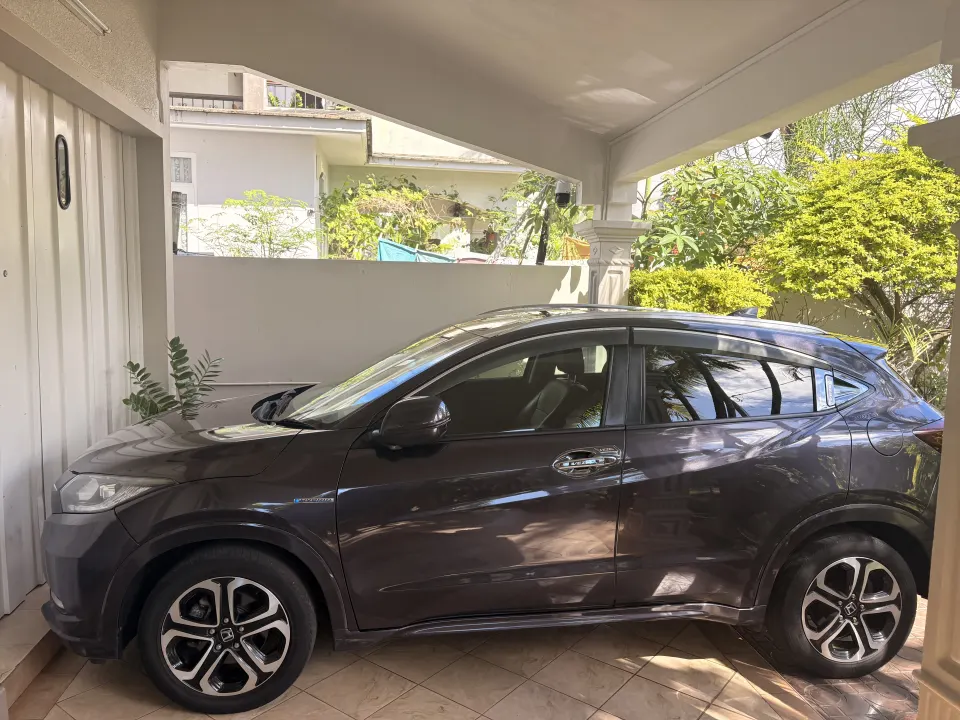 Honda Vezel Hybrid 2014