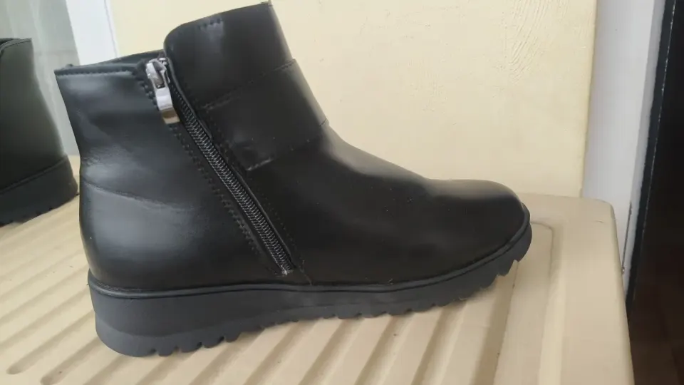 Bottines noires avec fermeture éclair