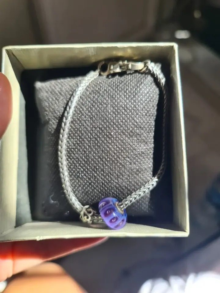 Bracelet Argenté avec Perle en Verre Violette