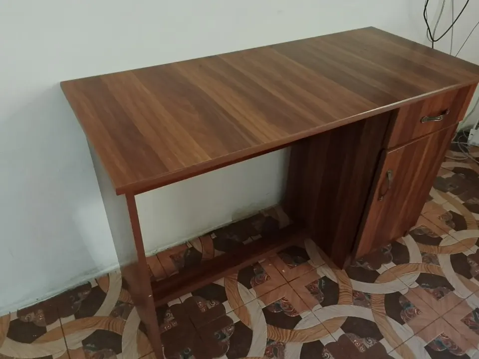 Table bureau