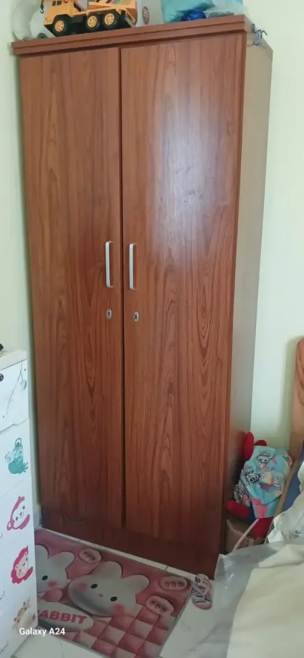 Garderob An Bwa Avek De Laport