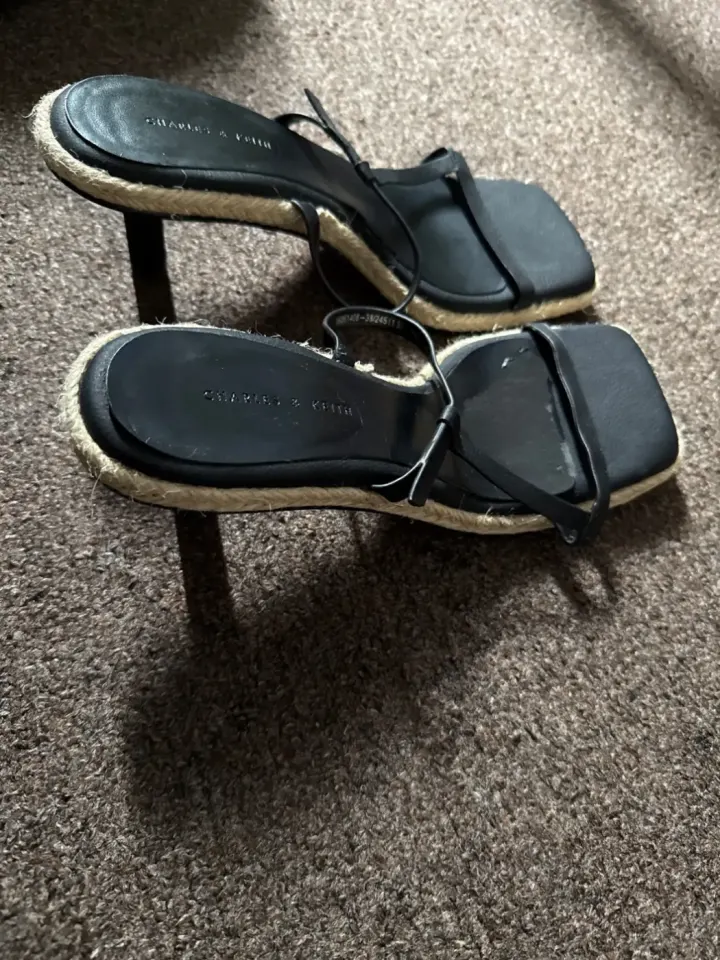 Sandales Espadrilles Noir Charles & Keith