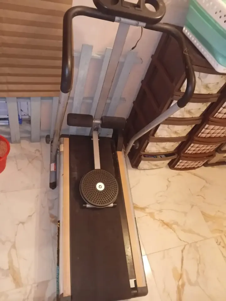 Tapis de course manuel avec Twister et banc d'abdominaux