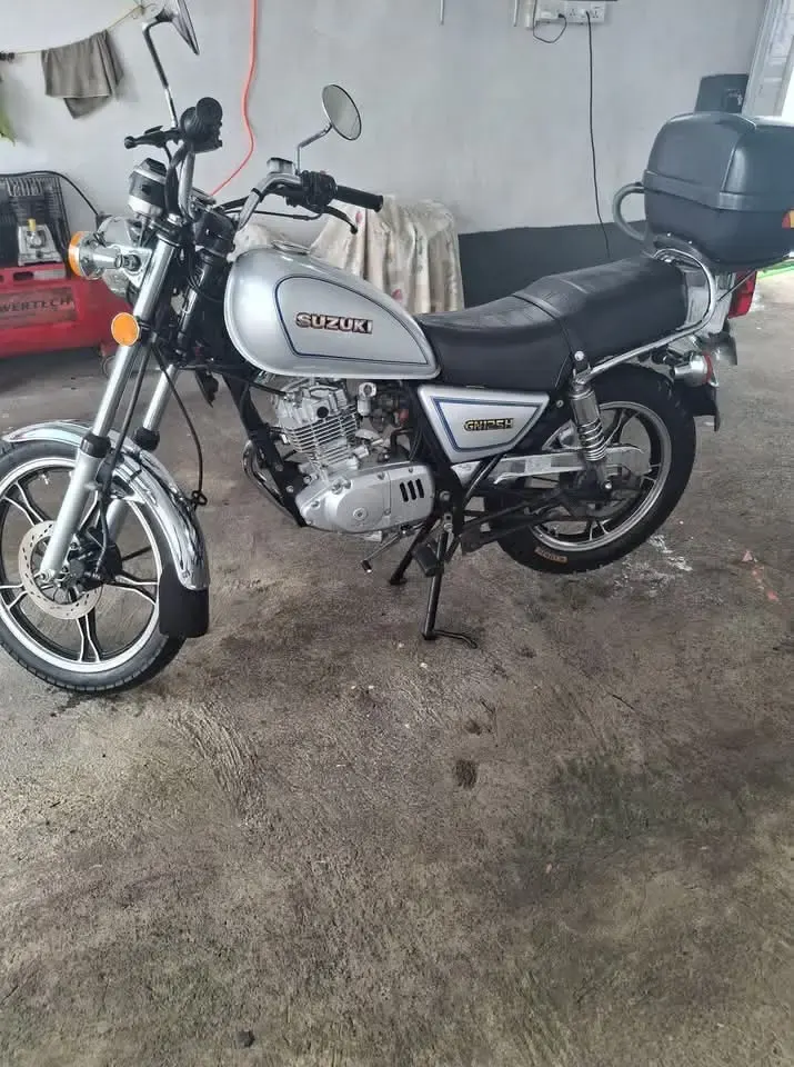 Suzuki GN125 Motorcycle