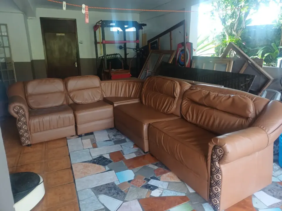 Brown L-shaped Sofa Set