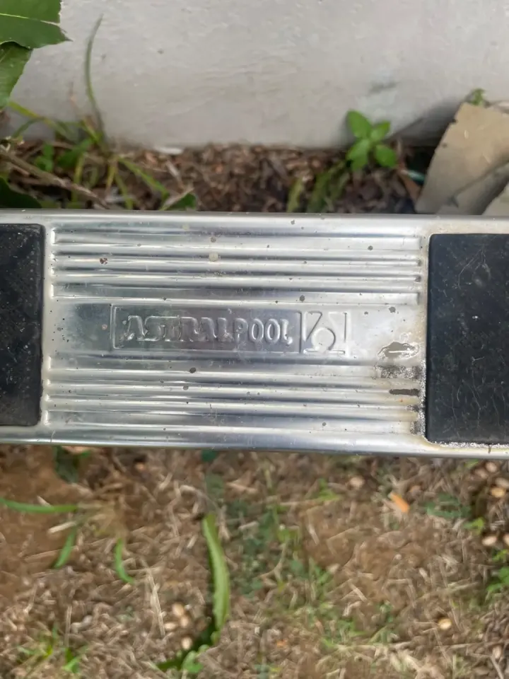 Lesel pisinn an neroksidab (Astra pool) Rs 7000