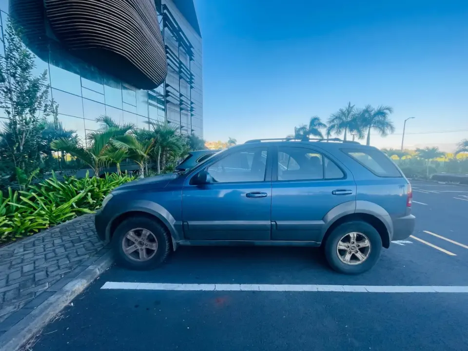 Used Blue Kia Sorento SUV