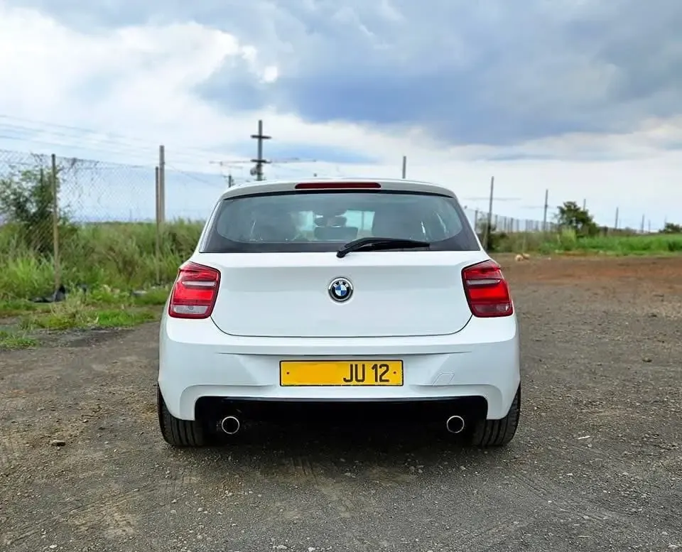 White BMW 1 Series Hatchback