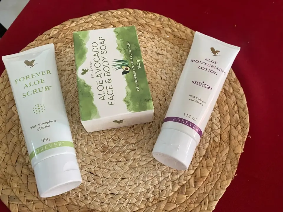 Ensemble de Soins Forever Living: Gommage, Savon & Lotion