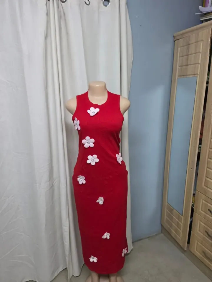 Red Sleeveless Midi Dress with Flower Appliques