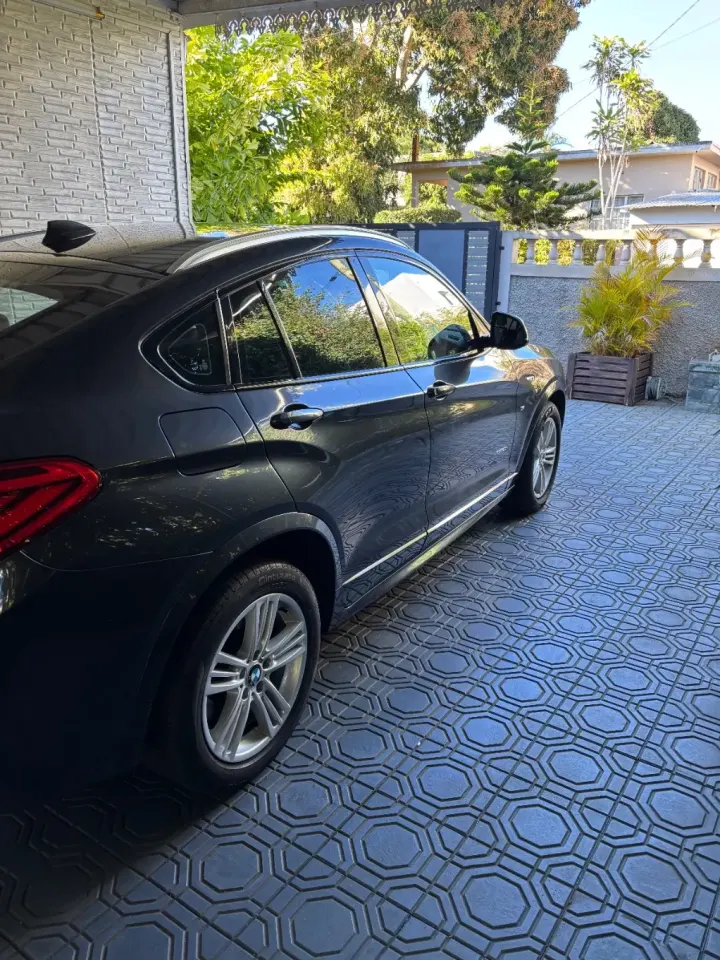 BMW X4 Dark Grey SUV