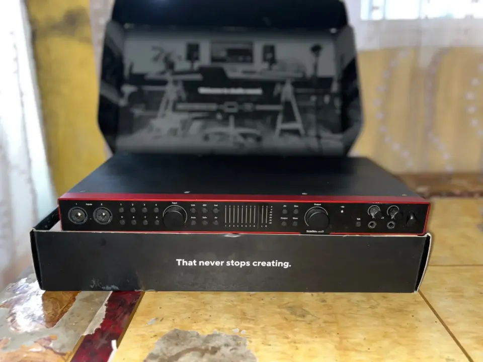 Focusrite Scarlett 18i20 Audio Interface