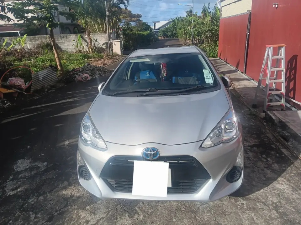 Toyota Aqua Hybrid Car