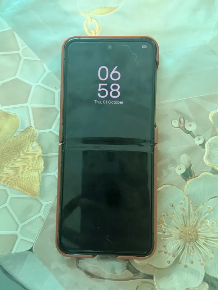 Samsung Galaxy Z Flip 5G