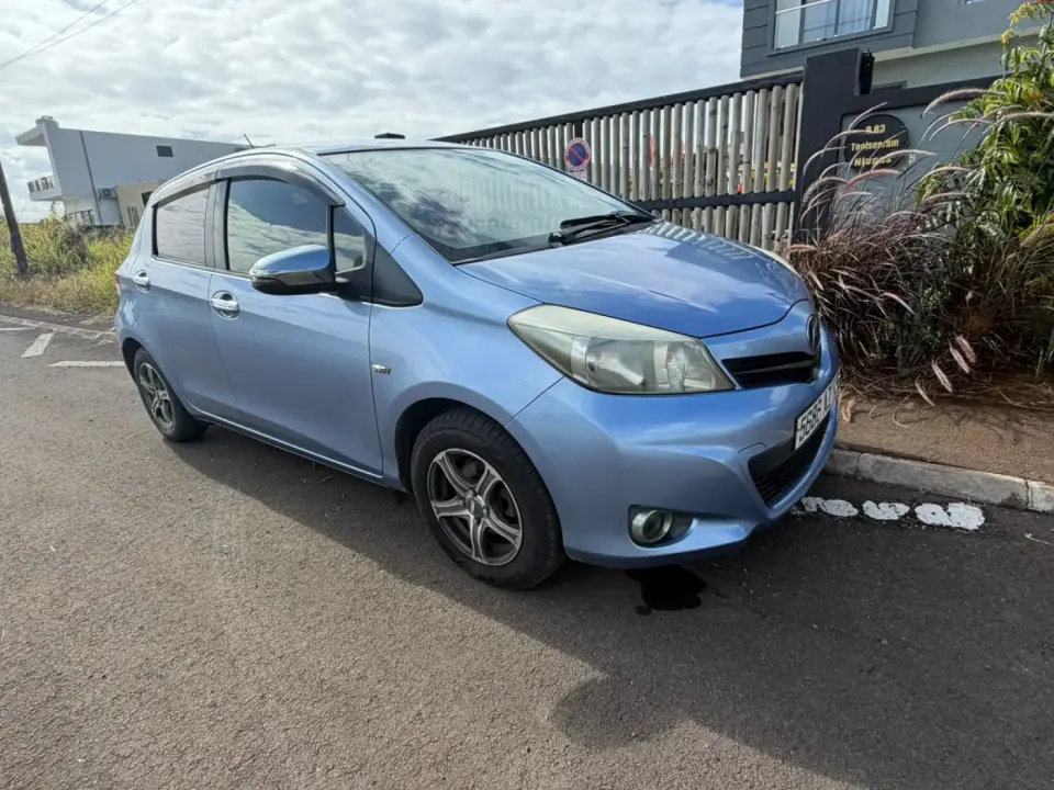 Toyota Vitz 2013
