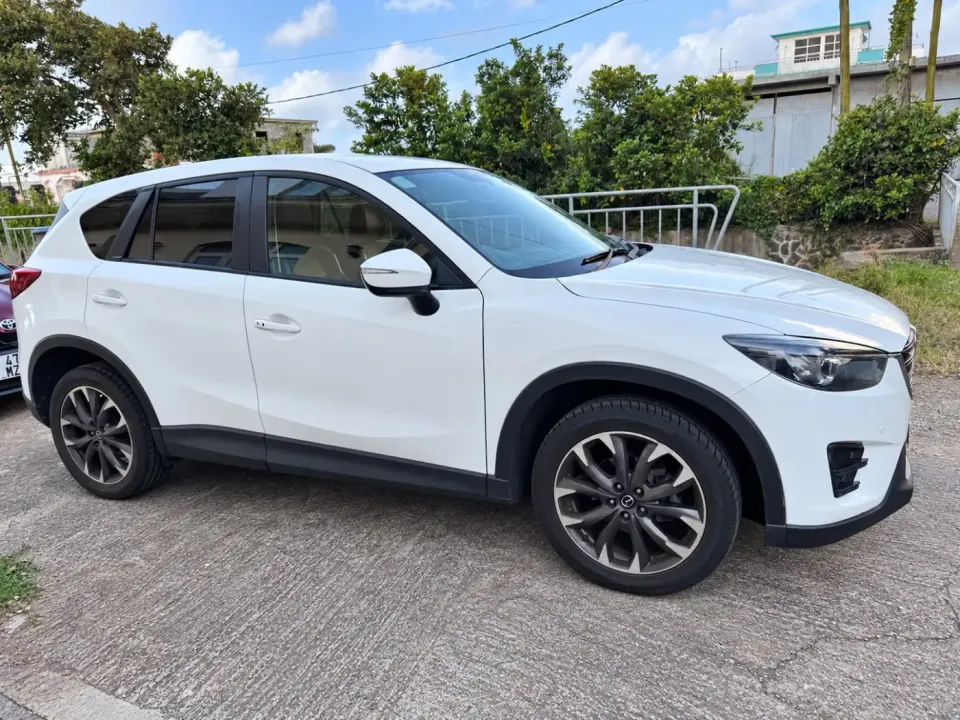 White Mazda CX-5 SUV