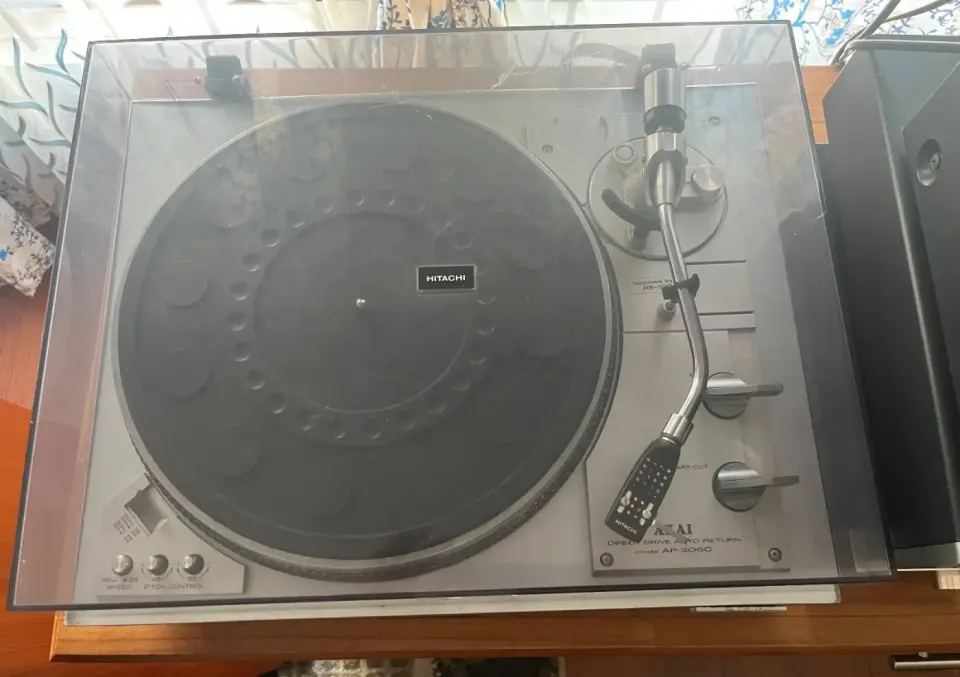 Akai AP-206C Direct Drive Auto Return Turntable