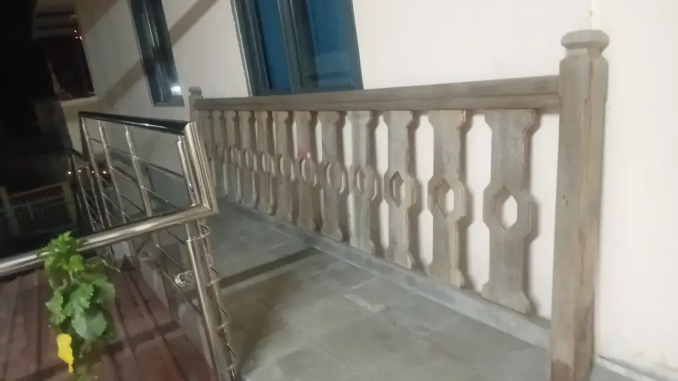 Seksion Balistrad Dekoratif an Beton