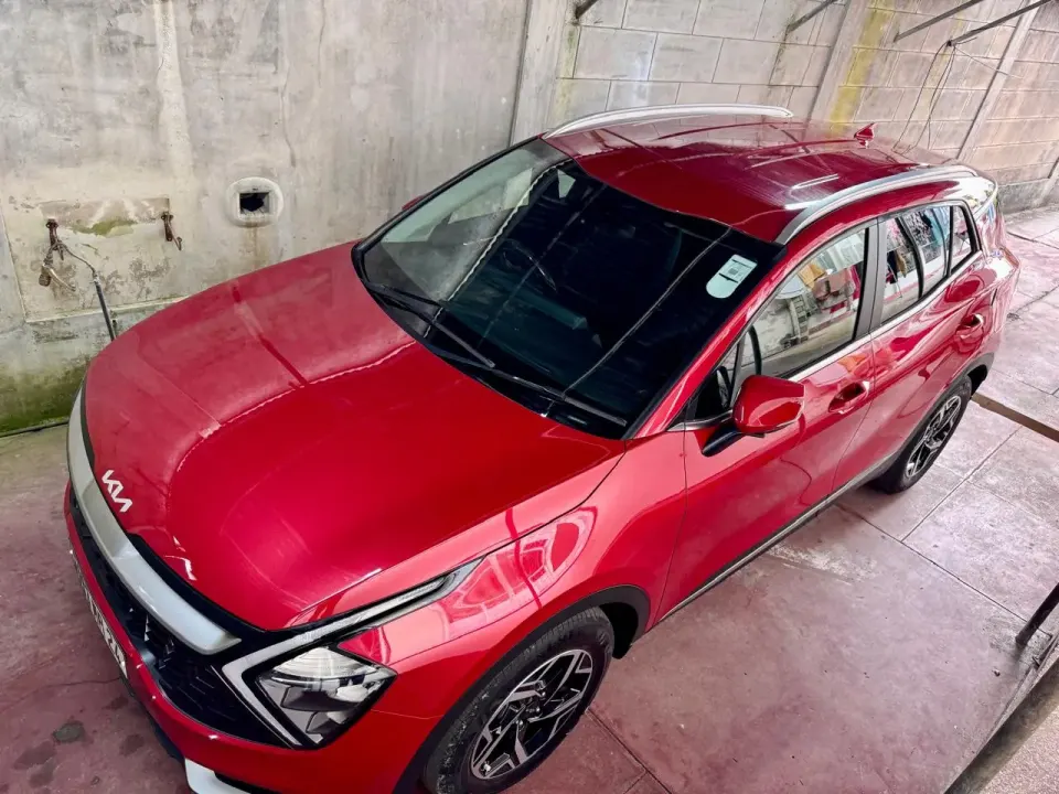 Red Kia Sportage SUV