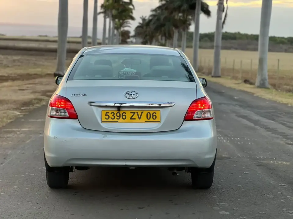 Toyota Belta 06