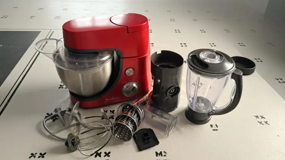 Moulinex Food Processor with Blender and Attachments