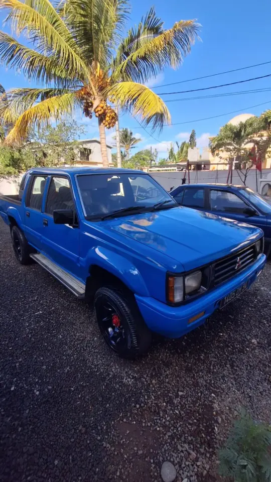 Mitsubishi L200 Pickup Truck