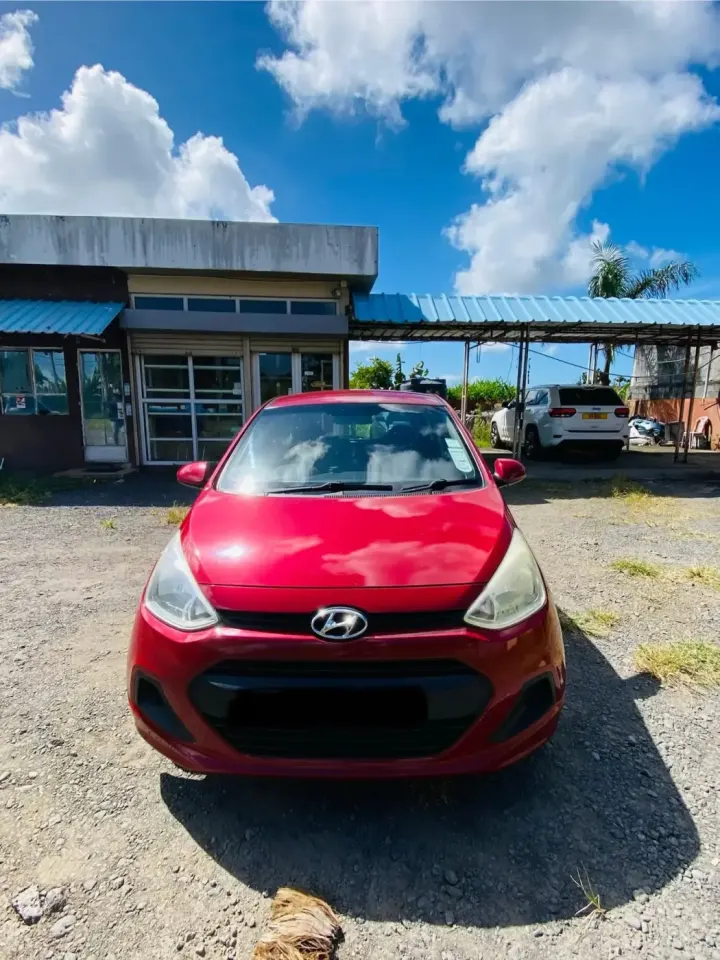 Red Hyundai i10 for Sale