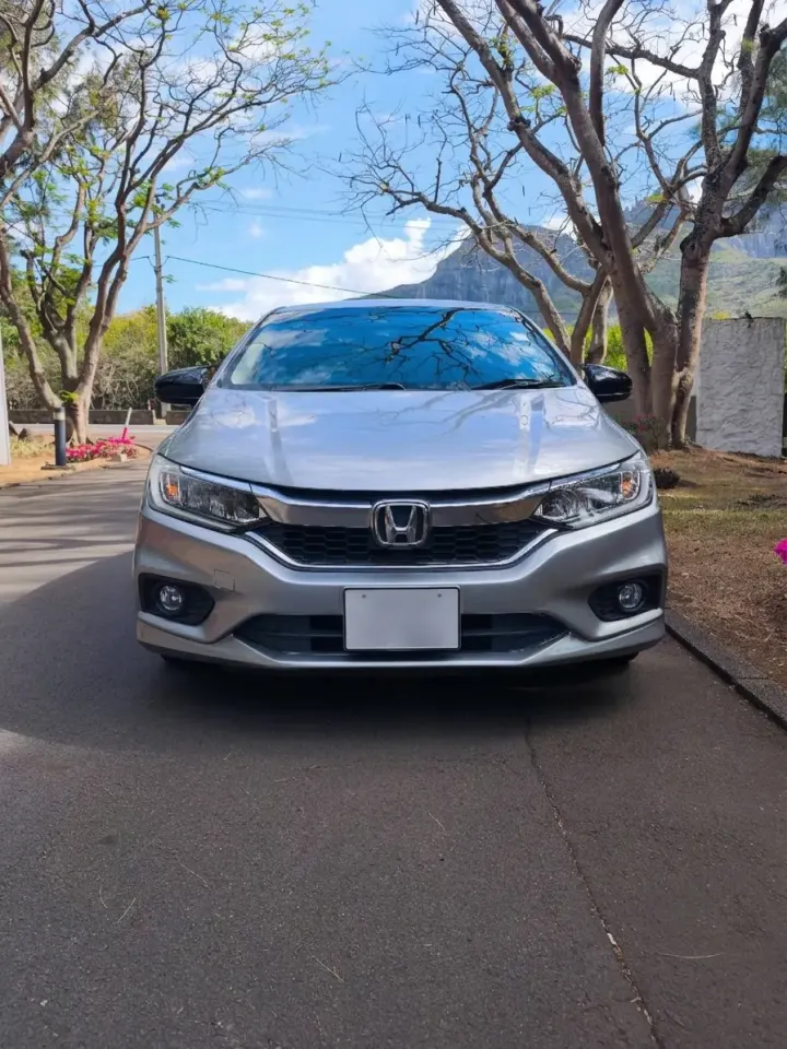 Honda City Berline Argentée