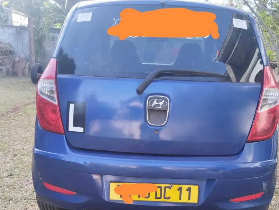 Hyundai i10 Blue Hatchback