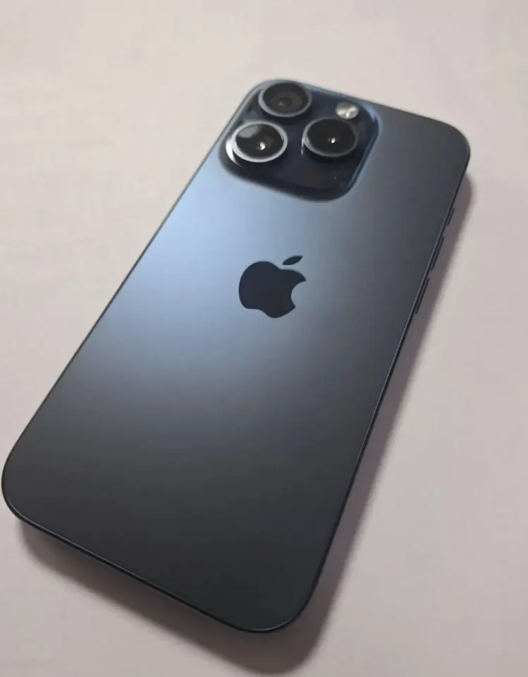iPhone 15 Pro - Blue Titanium