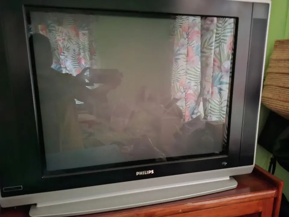 Televizion Philips CRT