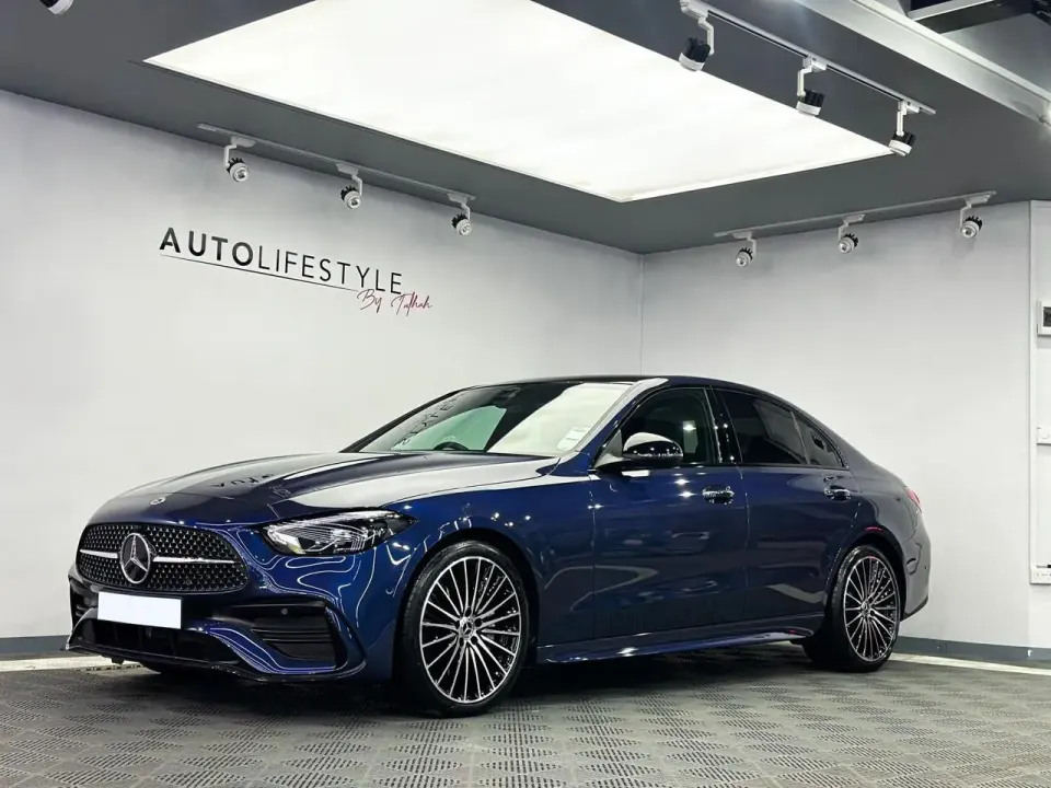 Mercedes-Benz C-Class Sedan