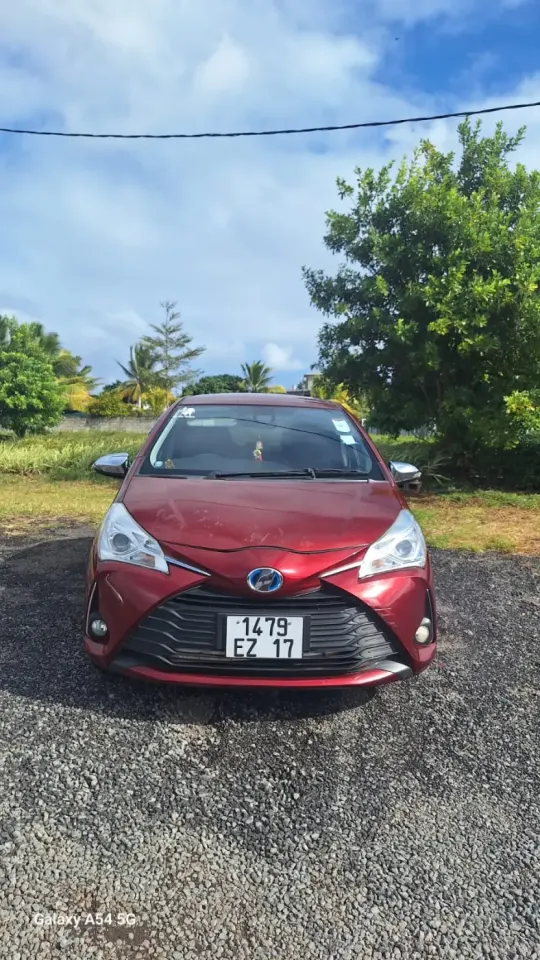 Toyota Vitz Hybrid Duella