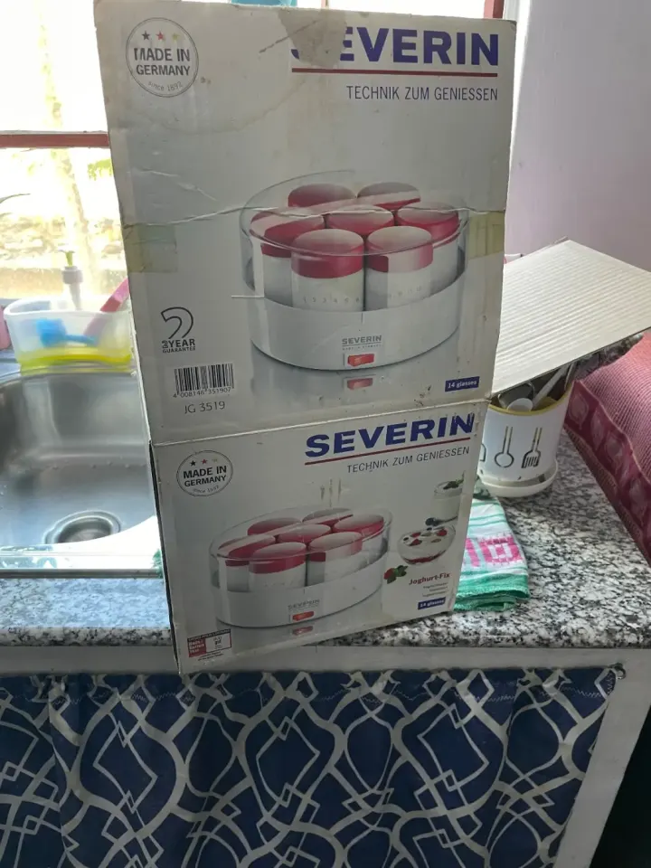 Severin Yogurt Maker with 14 Jars