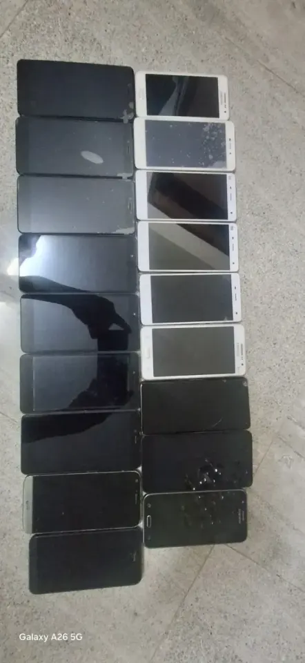 Lot of Used Smartphones for Parts or Repair