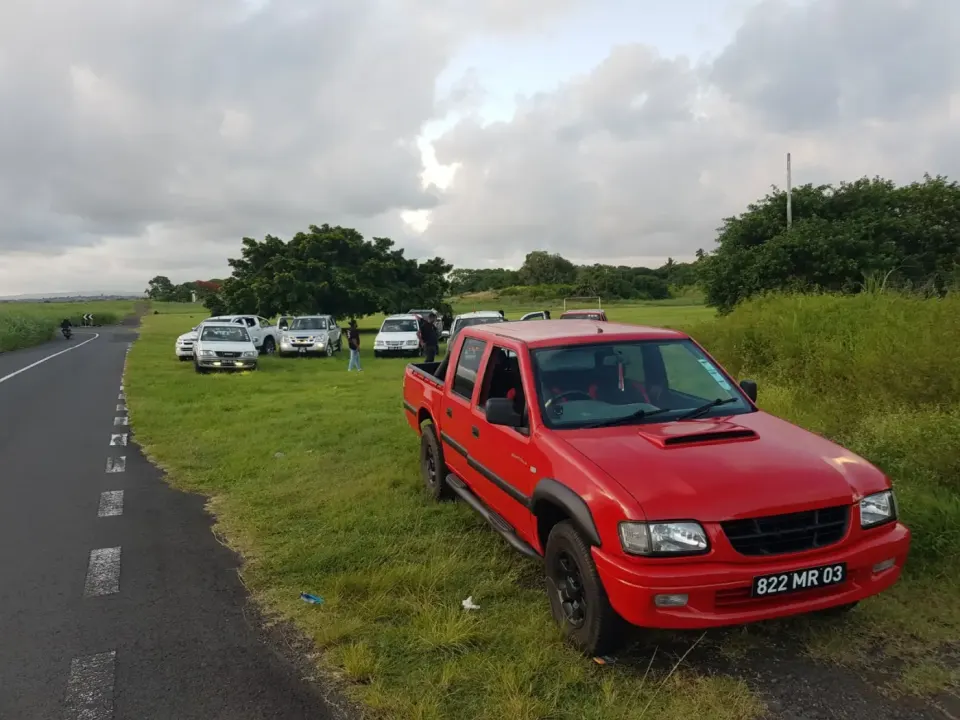 Pick-up Isuzu KB300