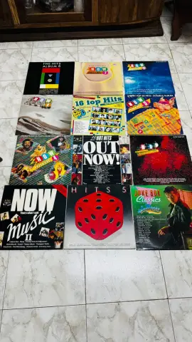 Vinyles 33 tours. Principalement rock 1980-1990.