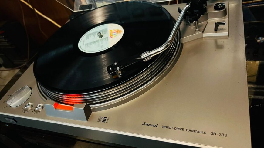 Looking to Buy: Old stereo / HiFi gear