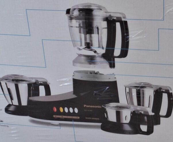 For Sale: Mixer grinder brand new