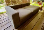 Canapé 4 Places Modulable en Tissu Gris / 4-Seater Modular Sofa in Grey Fabric