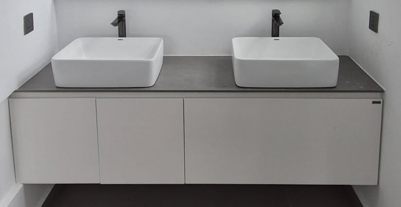 Meuble Lavabo Double (2 vasques + 2 robinets inclus) / Double Sink Vanity Unit (2 countertop basins + 2 taps included)