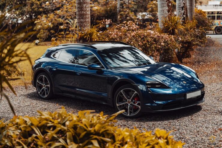 For Sale: Cross Turismo Porsche Taycan