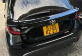Toyota Yaris 2021 (practically new)