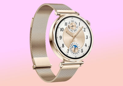 Elegant Rose Gold Smartwatch with Mesh Band