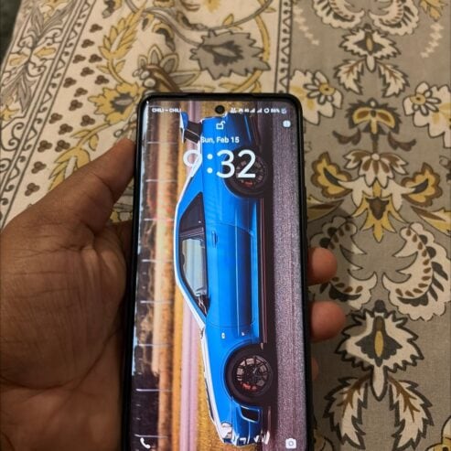 Iqoo powered by vivo. Z9spro 5G  12 + 12 GB Ram 256GB Rom