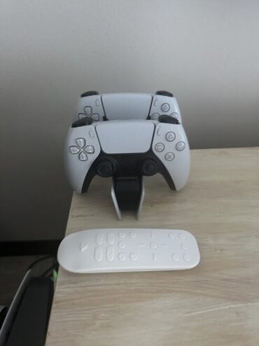 Playstation Media Remote including Silicone Protection