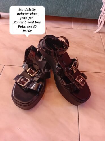 📌À vendre chaussures📌