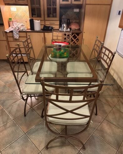 Table fer forgé avec 6 chaises