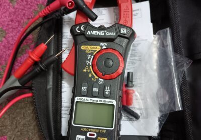 Clamp Meter for Electrical Testing, Red and Black, Compact Design