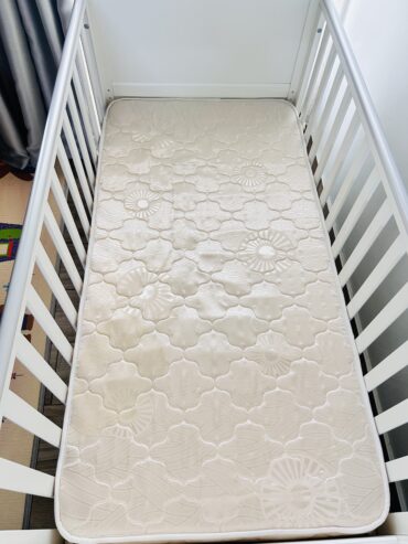 Second Hand Baby Crib for Sale!